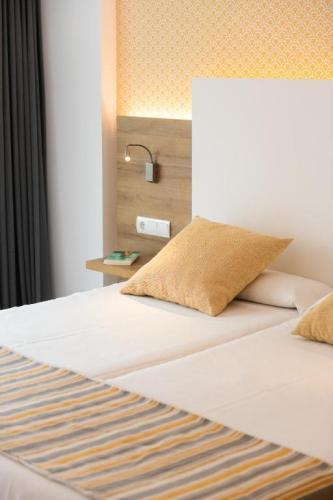Casablanca Apartments, Santa Ponsa Chambre photo